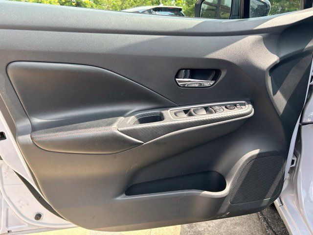 Used 2024 Nissan Versa SR FWD image 24