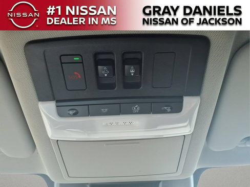 Used 2023 Nissan Rogue SL w/ SL Premium Package FWD image 21