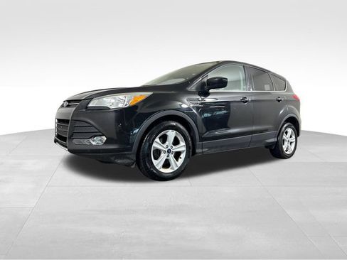 Used 2015 Ford Escape SE FWD image 2