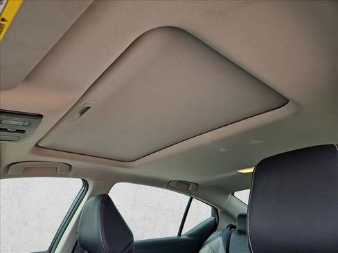 Used 2024 Nissan Altima 2.5 SR w/ SR Premium Package image 16