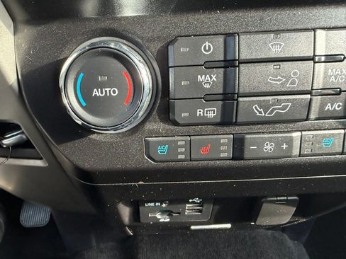 Used 2015 Ford F150 Lariat AWD/4WD image 23