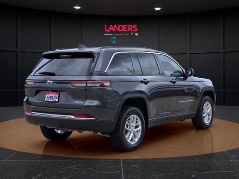 New 2026 Jeep Grand Cherokee Laredo X RWD image 4
