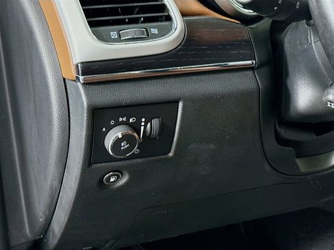 Used 2020 Jeep Grand Cherokee Summit AWD/4WD image 11