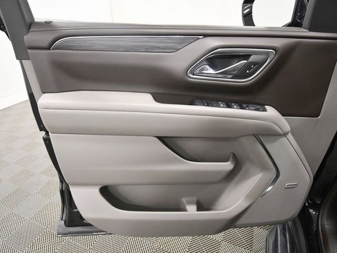 Used 2023 GMC Yukon SLT image 13