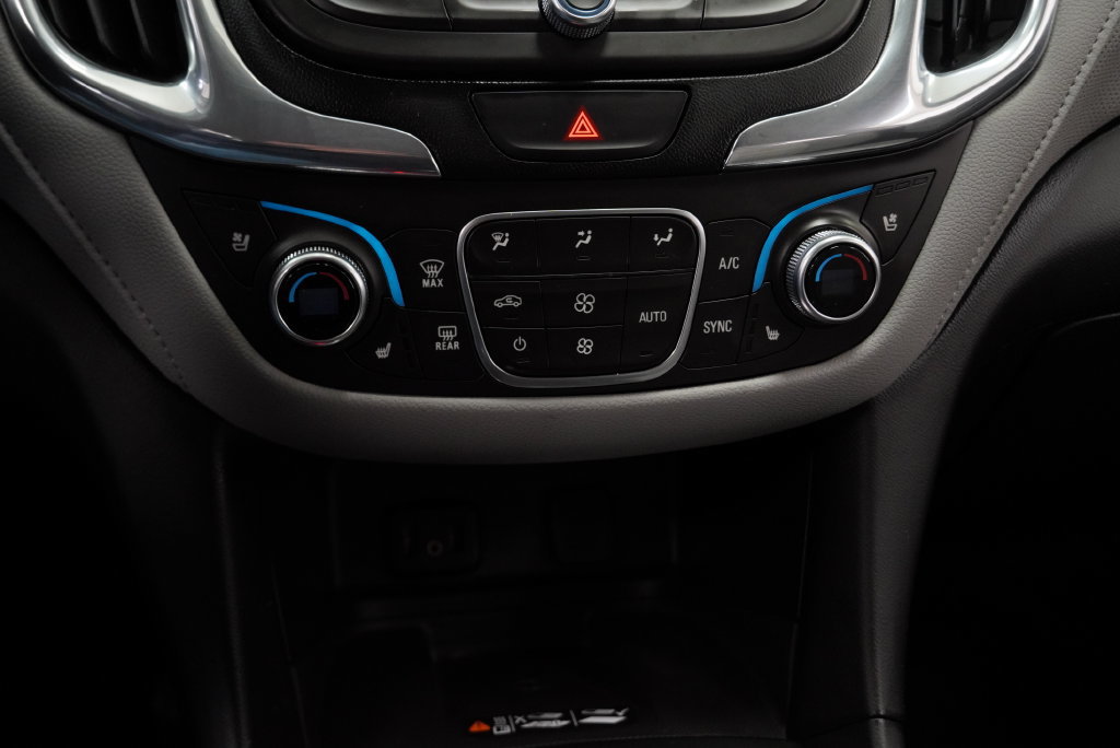Used 2018 Chevrolet Equinox Premier FWD image 28