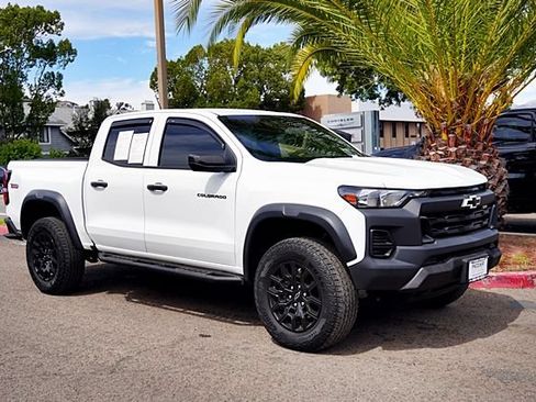 Used 2024 Chevrolet Colorado Trail Boss AWD/4WD image 6