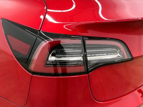 Used 2023 Tesla Model 3 Standard Range image 28