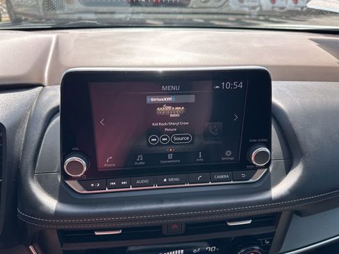 Used 2023 Nissan Rogue SV w/ SV Premium B Package FWD image 24