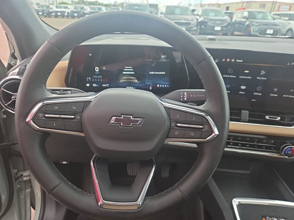 Used 2025 Chevrolet Equinox ACTIV w/ Safety and Technology Package AWD/4WD image 15