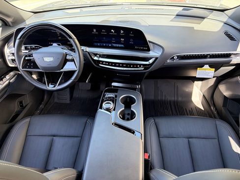 Certified 2025 Cadillac Lyriq Luxury w/ LPO, Floor Liner Package image 16