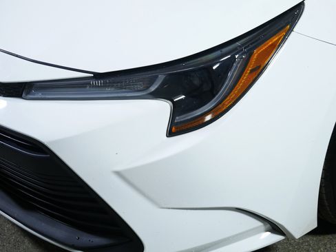 Used 2024 Toyota Corolla LE image 16