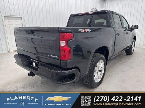 Used 2023 Chevrolet Silverado 1500 Custom AWD/4WD image 3