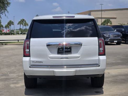 Used 2020 GMC Yukon Denali w/ Denali Ultimate Package AWD/4WD image 5