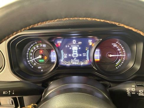 Used 2024 Jeep Wrangler Unlimited w/ Convenience Group image 25