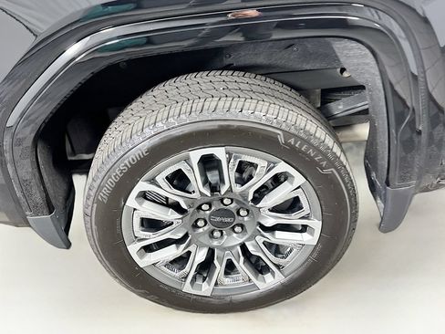 Certified 2025 GMC Sierra 1500 Denali Ultimate AWD/4WD image 27
