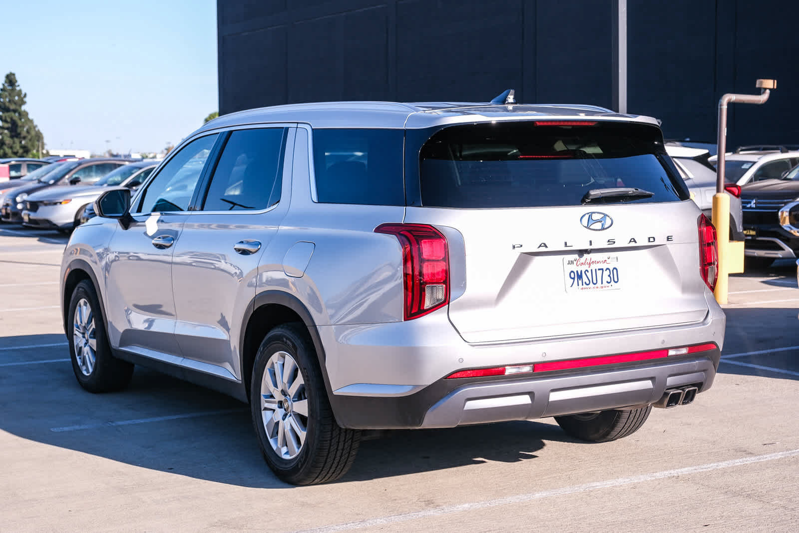 Used 2024 Hyundai Palisade SEL FWD image 6