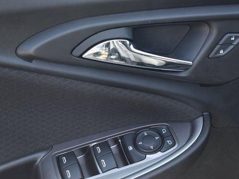 Used 2021 Chevrolet Malibu RS image 12