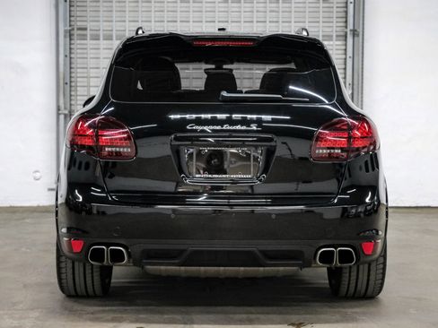 Used 2014 Porsche Cayenne Turbo S AWD/4WD image 12