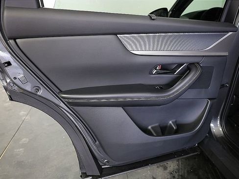 New 2026 MAZDA CX-90 Plug-In Hybrid w/ Preferred image 18