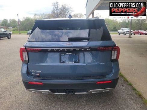 Used 2026 Ford Explorer Active w/ Active Comfort Package image 4