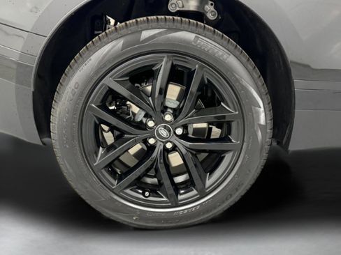 Used 2026 Land Rover Range Rover Velar S image 8