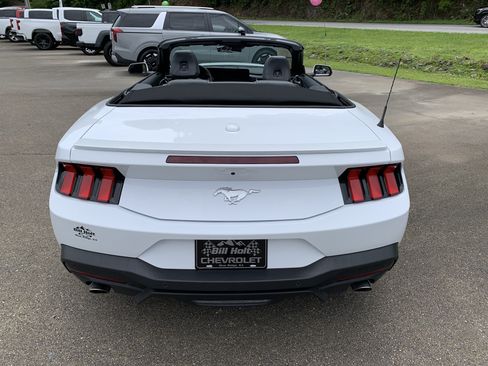 Used 2025 Ford Mustang Premium RWD image 14