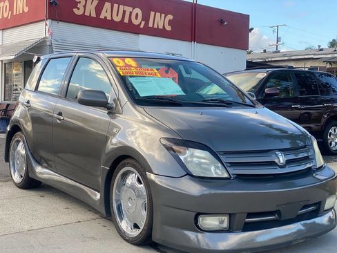 Used 2004 Scion xA image 4