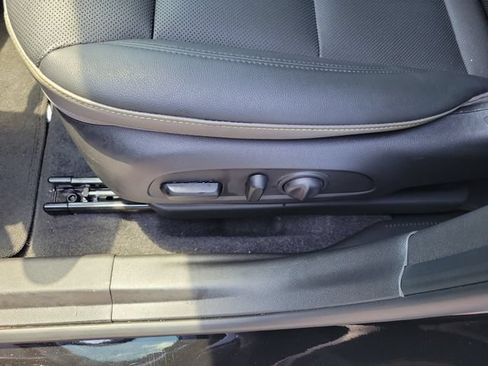 Used 2025 Chevrolet Trax ACTIV w/ Driver Confidence Package FWD image 21