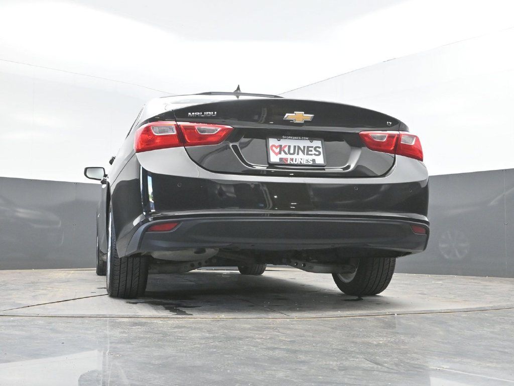 Used 2025 Chevrolet Malibu LT FWD image 34