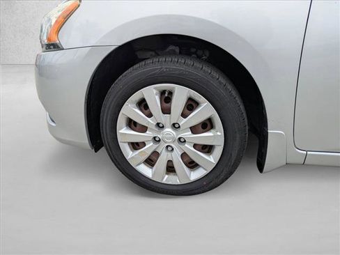 Used 2014 Nissan Sentra S image 21