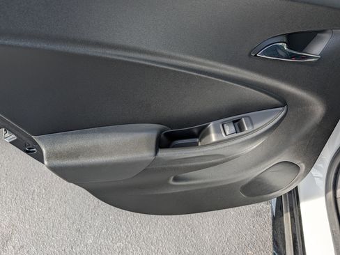 Used 2019 Chevrolet Volt LT w/ Power Convenience Package image 12