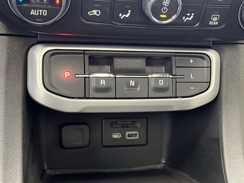 Certified 2023 GMC Acadia SLT w/ Elevation Edition image 28