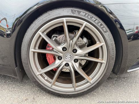 Used 2019 Porsche 911 Carrera T RWD image 17
