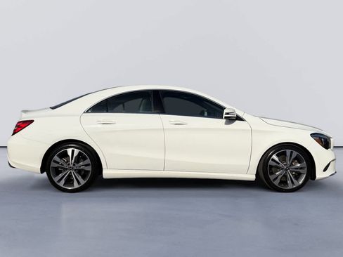 Used 2019 Mercedes-Benz CLA 250 image 2