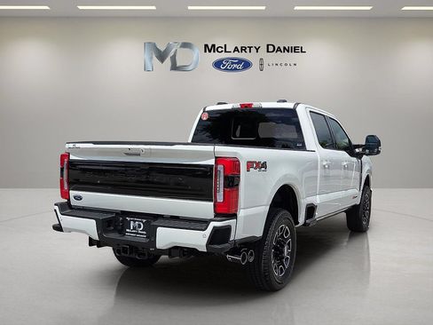 Used 2025 Ford F250 Platinum AWD/4WD image 5