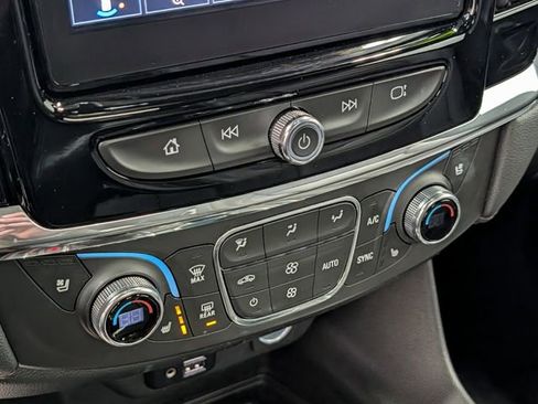 Certified 2023 Chevrolet Traverse High Country image 30