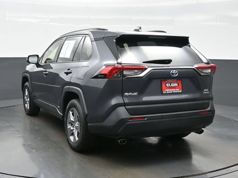 Used 2023 Toyota RAV4 XLE w/ XLE Grade Weather Package AWD/4WD image 4