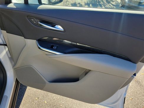 Used 2023 Cadillac XT4 Premium Luxury image 51