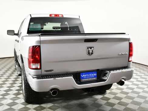 Used 2017 RAM 1500 Express w/ Express Value Package image 7