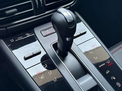 Certified 2023 Porsche Macan GTS AWD/4WD image 22