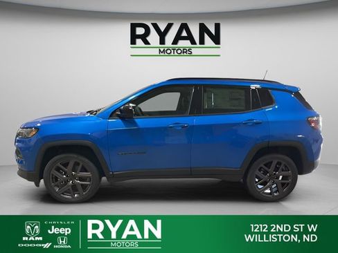New 2026 Jeep Compass Latitude image 6
