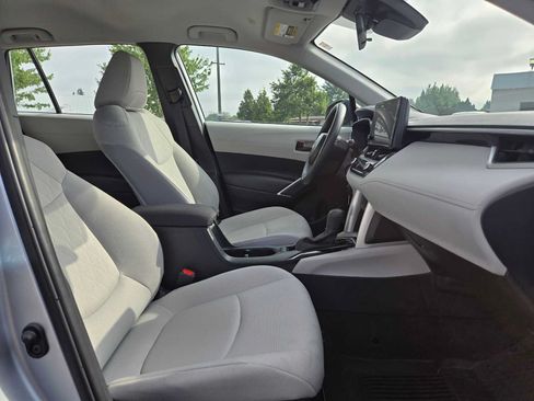 Certified 2025 Toyota Corolla Cross L AWD/4WD image 12