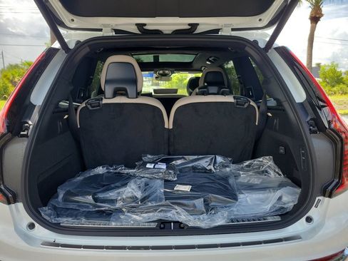New 2026 Volvo XC90 B6 Ultra w/ Lounge Package AWD/4WD image 4