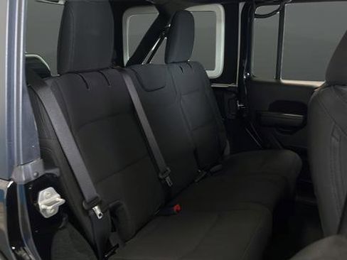 Used 2022 Jeep Wrangler Unlimited Sport image 25