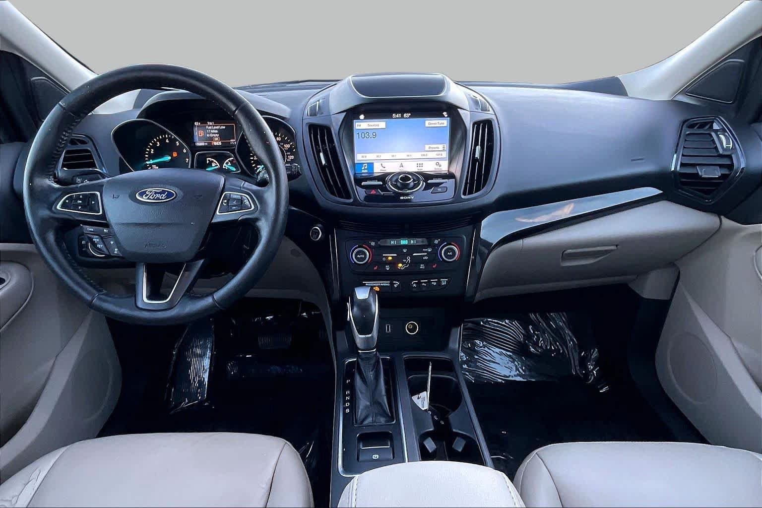 Used 2019 Ford Escape Titanium AWD/4WD image 15