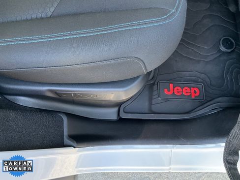 Used 2022 Jeep Wrangler Unlimited Rubicon 4xe w/ Cold Weather Group image 50