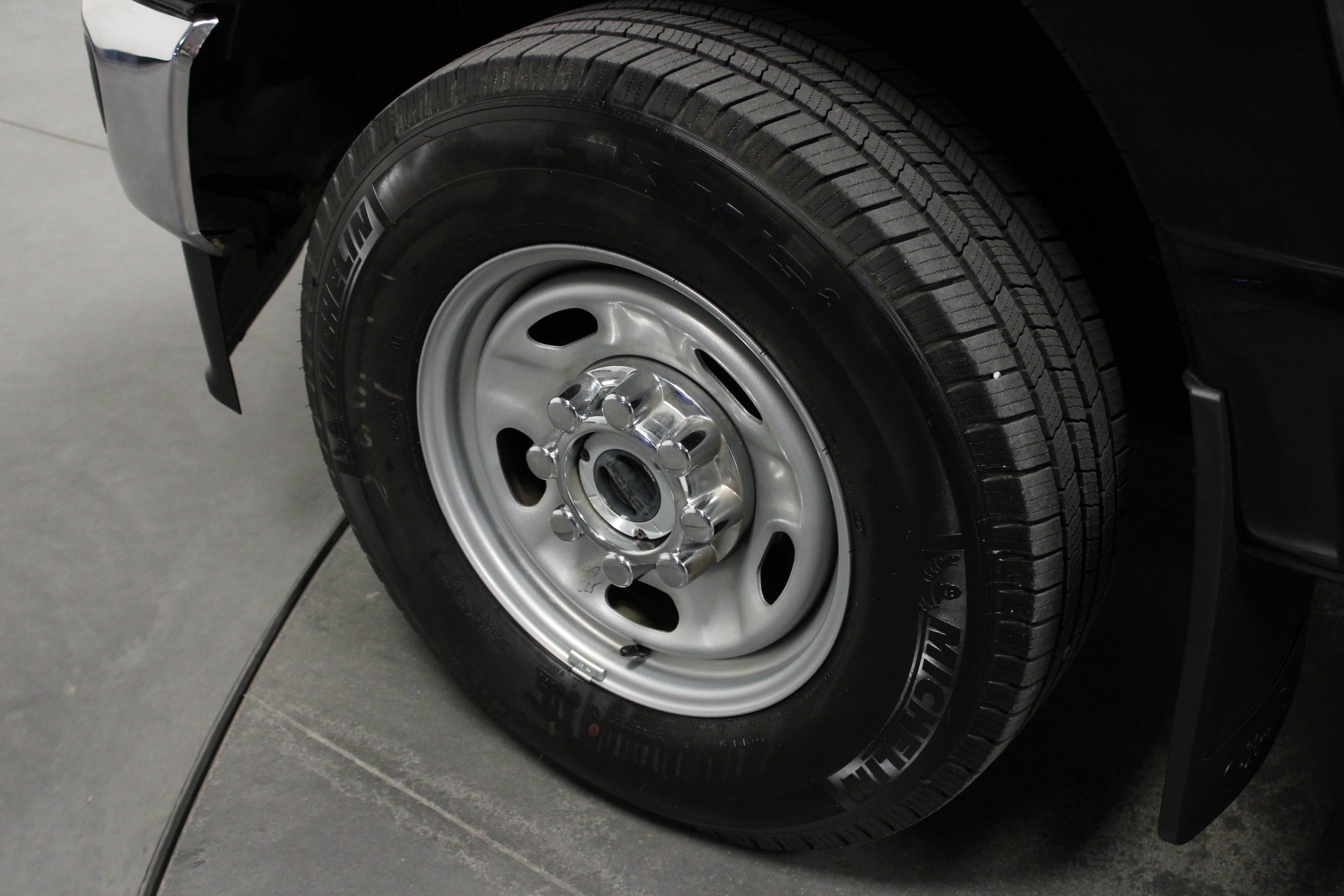 Used 2023 Ford F350 XL w/ XL Chrome Package AWD/4WD image 10