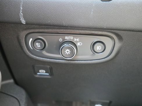 Used 2020 GMC Terrain SLT FWD image 23