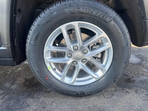 New 2026 Jeep Grand Cherokee Laredo X AWD/4WD image 34