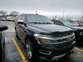 Used 2023 Ford Expedition Platinum video 3